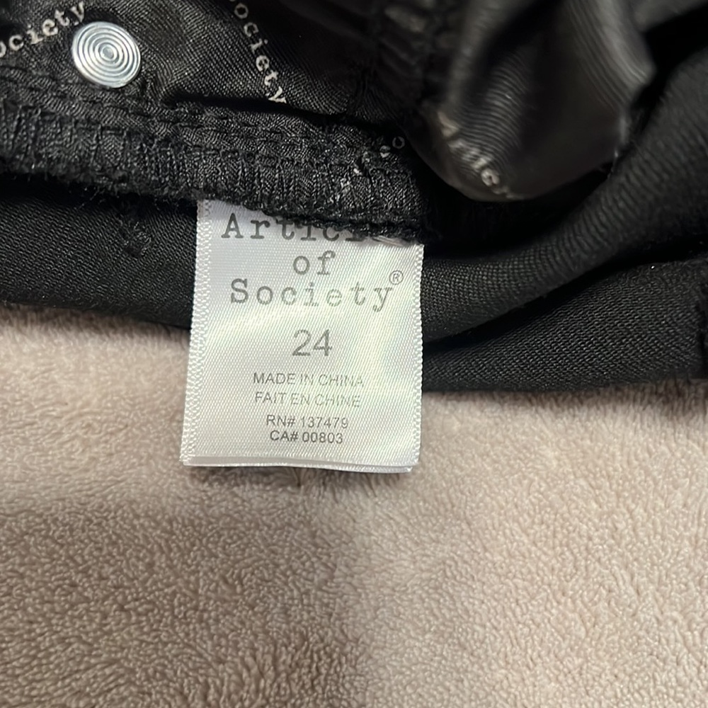 Articles of Society Sarah Black Skinny Jeans - Picture 9 of 14
